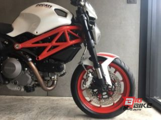  Ducati Monster 796